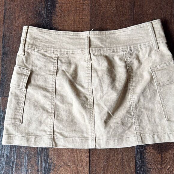 Y2K vanilla star cargo mini skirt size 11 khaki academia - Picture 3 of 5